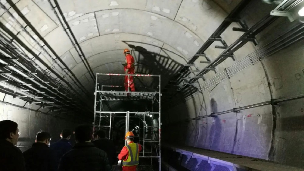 泸定地铁线路病害整治及养护维修